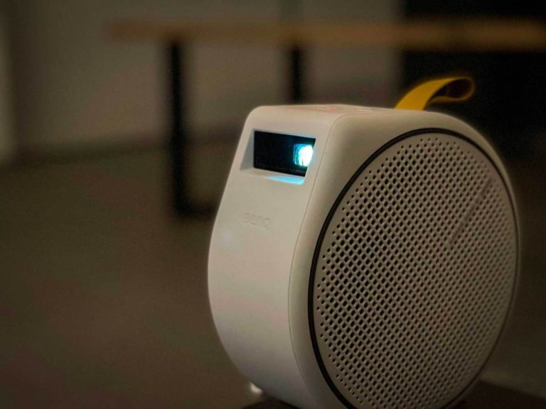 BenQ GV30 – A Neat Portable Projector – Automated Home